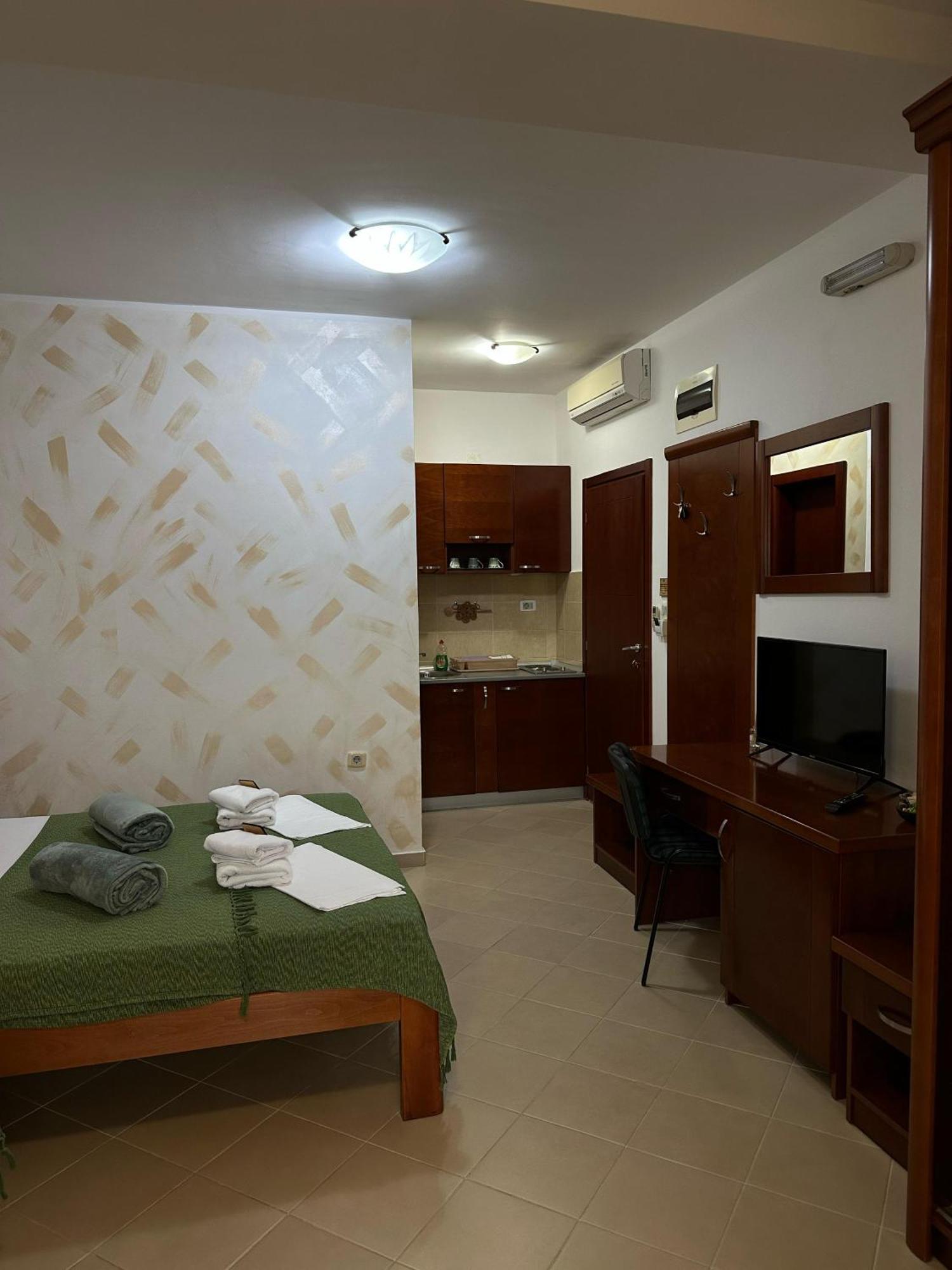 Apartments Krapina Lux Будва Экстерьер фото